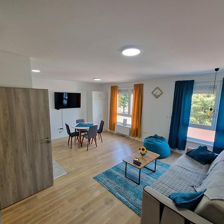 Square Studio Tuzla Buitenkant foto