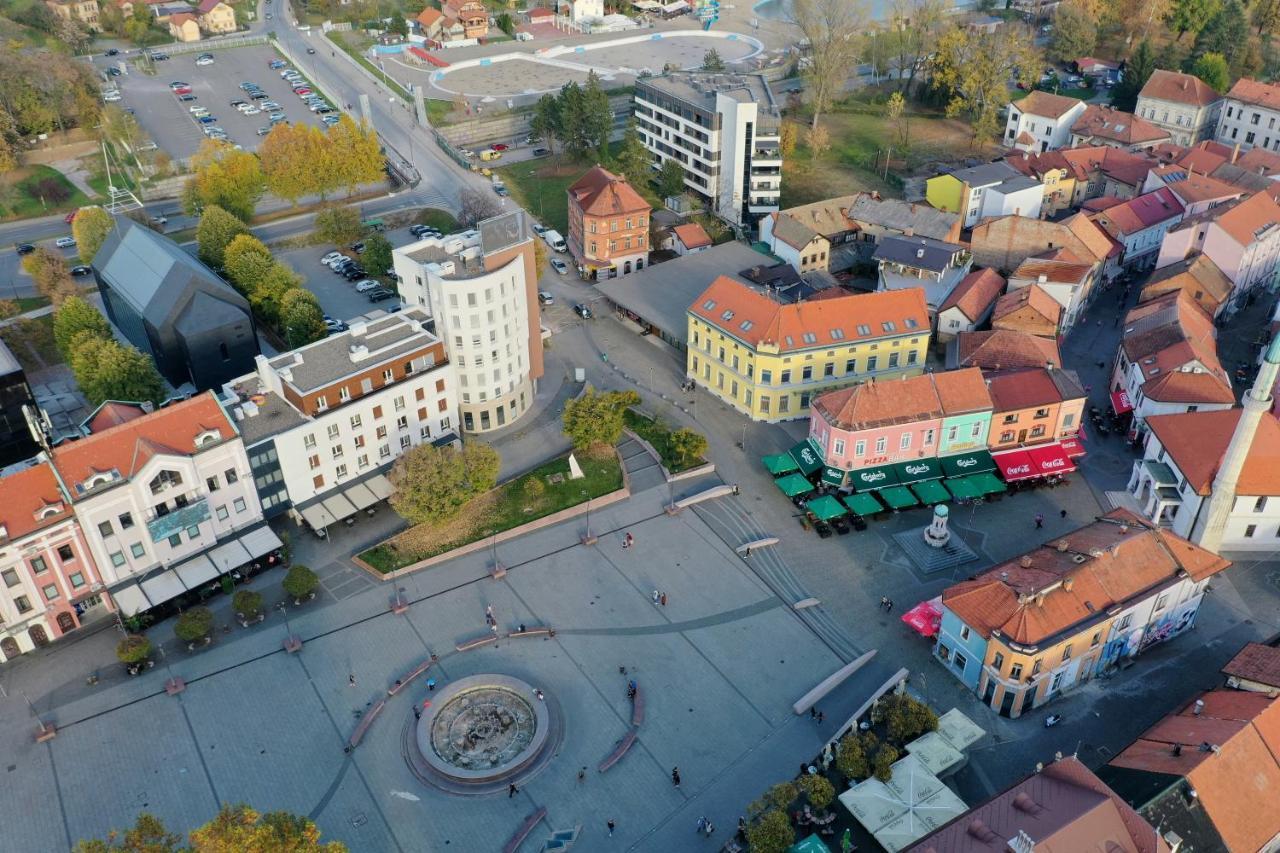 Square Studio Tuzla Buitenkant foto